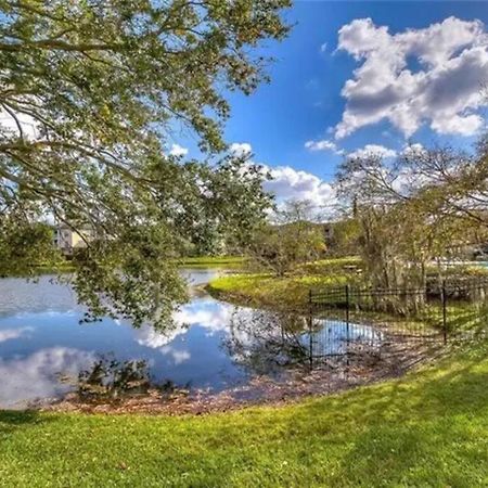 Lakeview Condo In Gated Community Tampa Extérieur photo