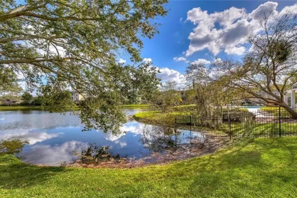 Lakeview Condo In Gated Community Tampa Extérieur photo
