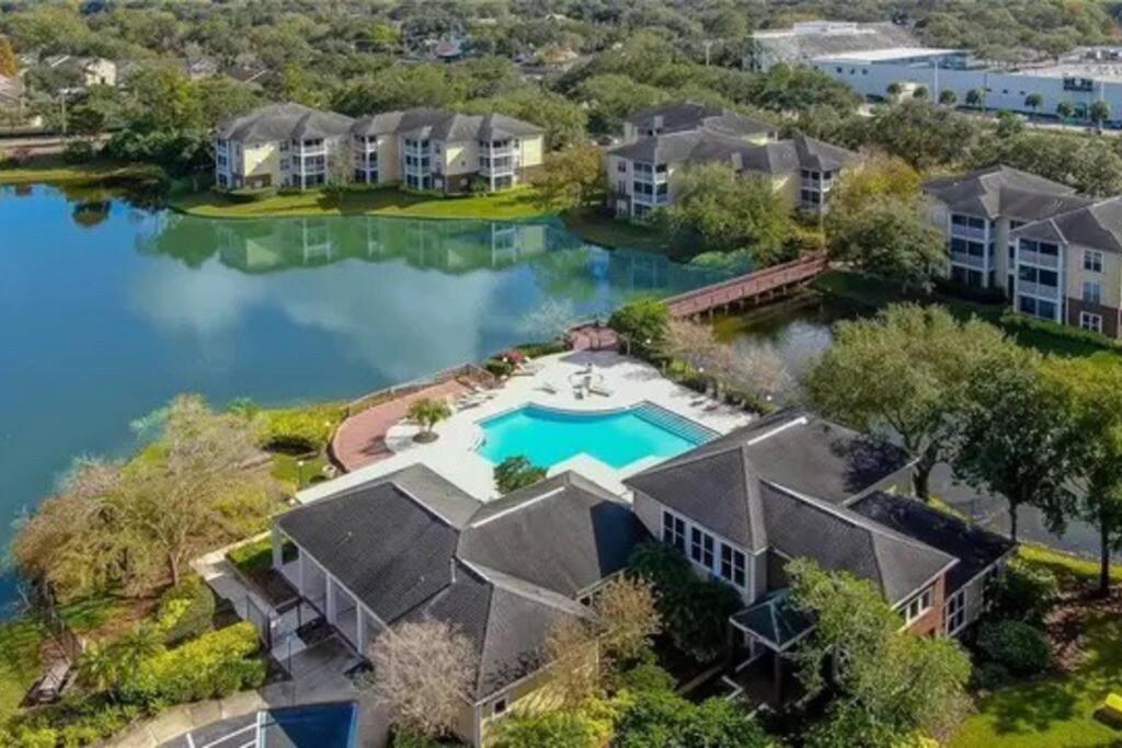 Lakeview Condo In Gated Community Tampa Extérieur photo